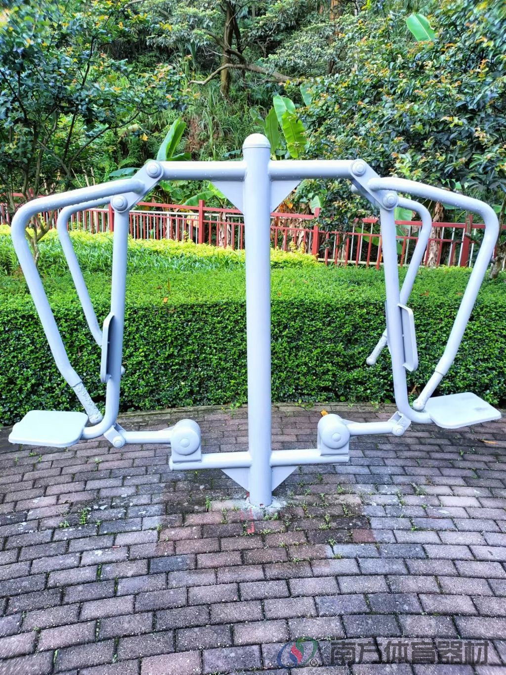 香柠南社区公园(图4) 香柠南社区公园(图4)