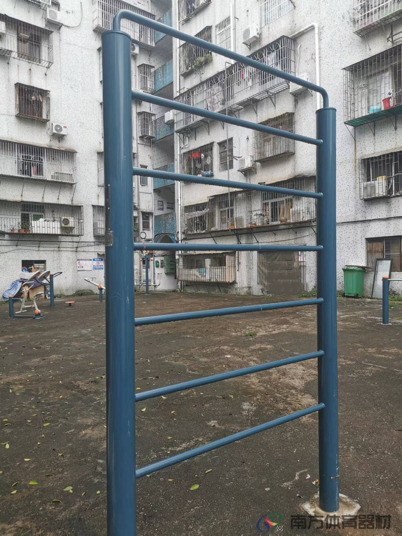 北园新村35栋前(图3) 北园新村35栋前(图3)