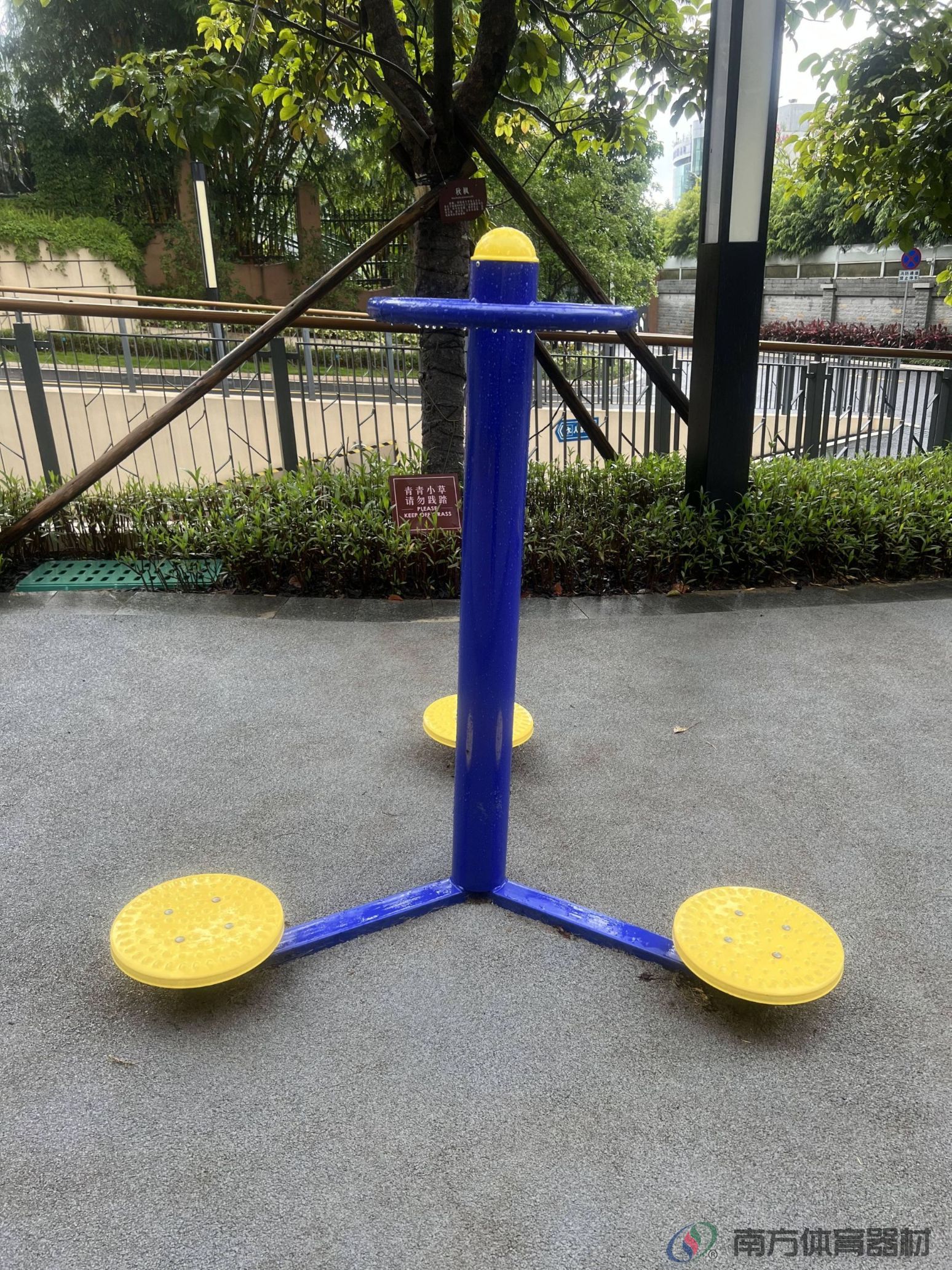 常委楼小区(图2) 常委楼小区(图2)