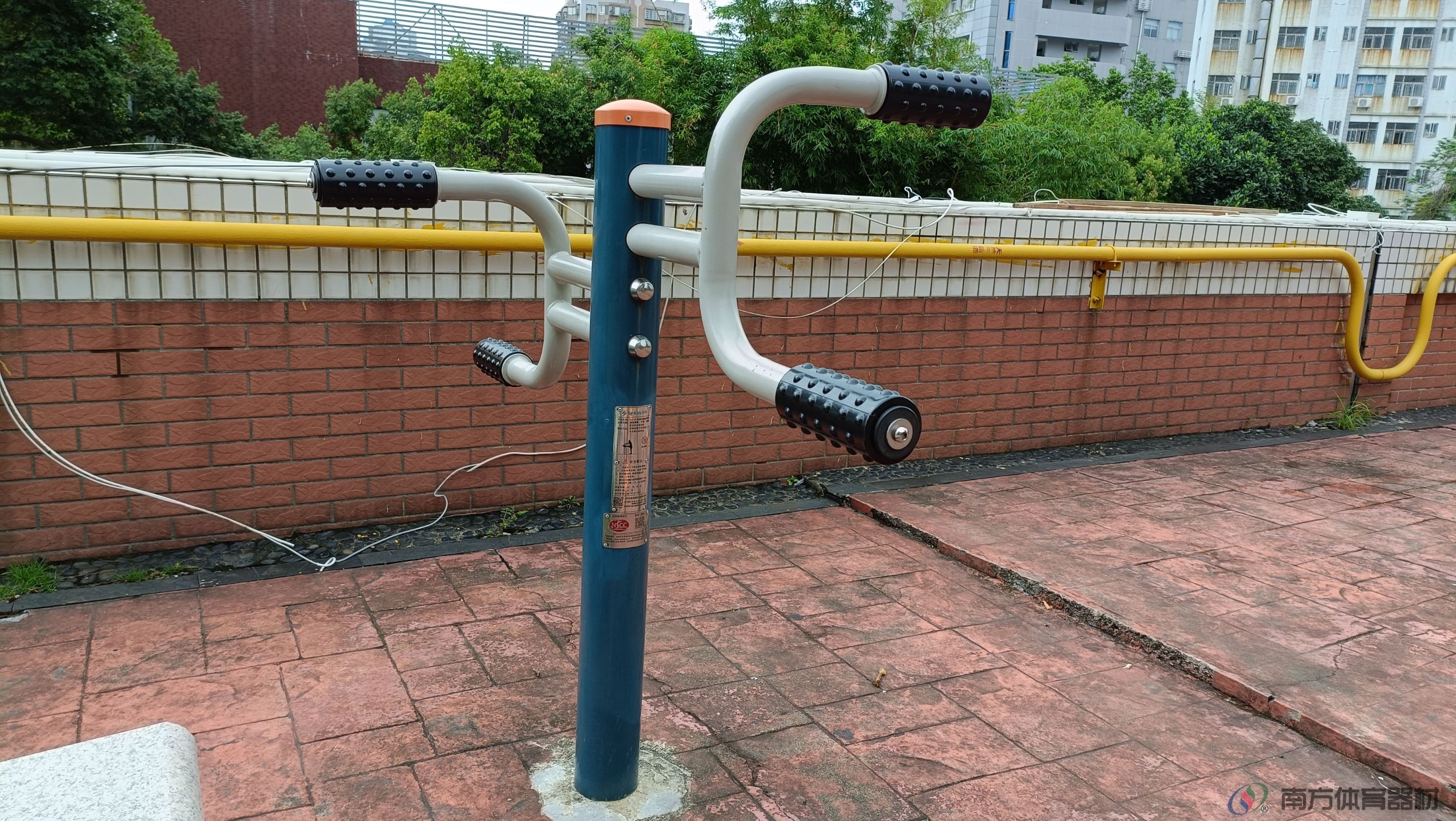 吉柠山庄4栋1单元平台(图9)