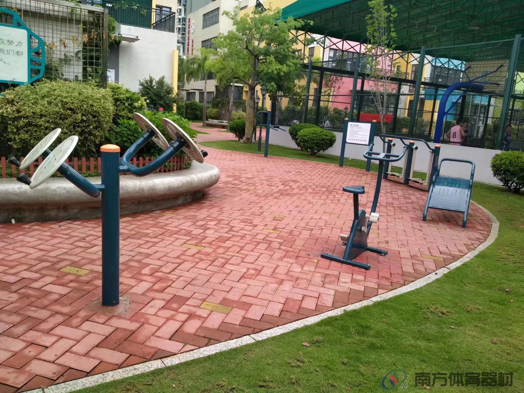 梅华社区公园(图1)