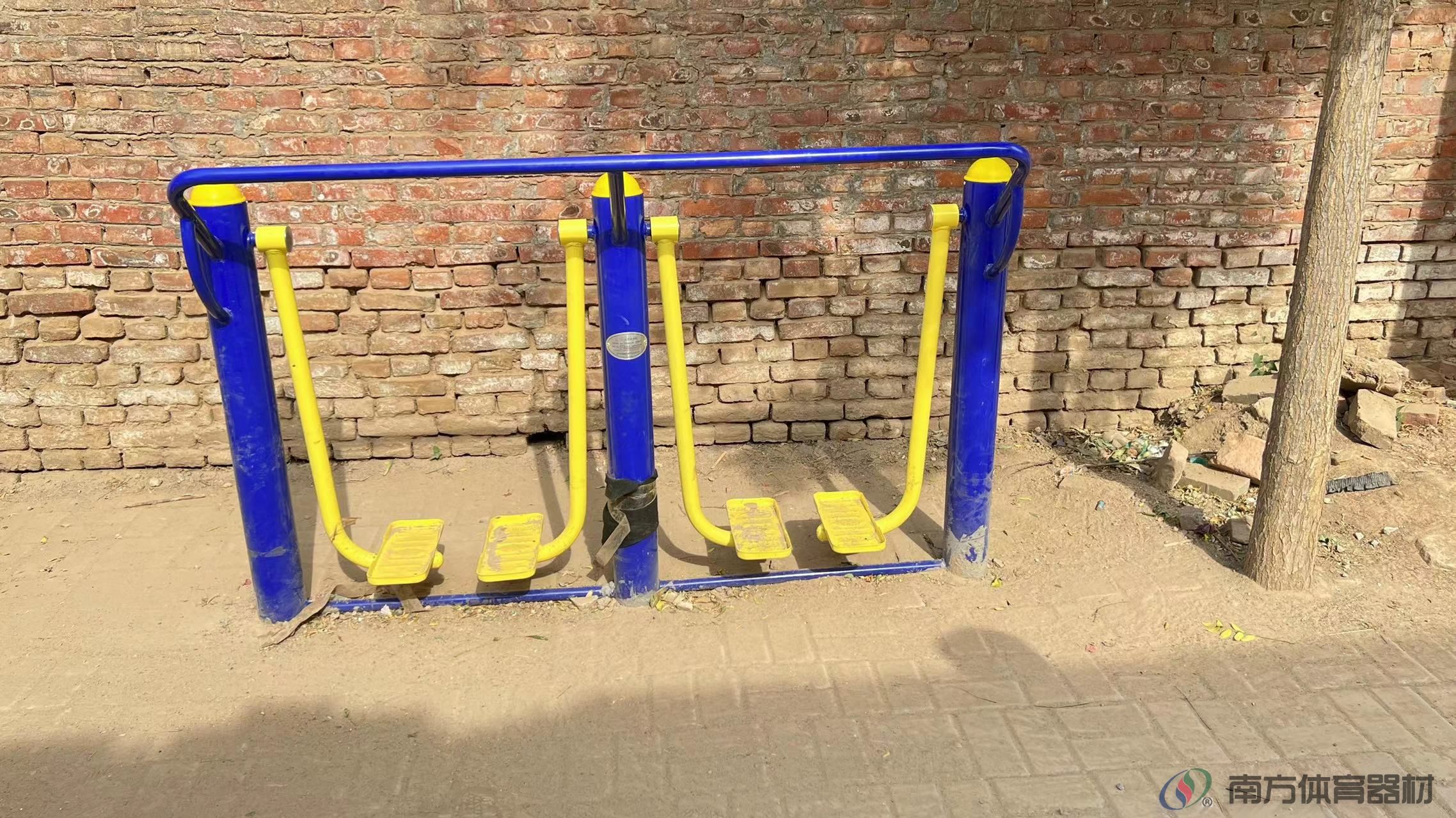 南方体育器材