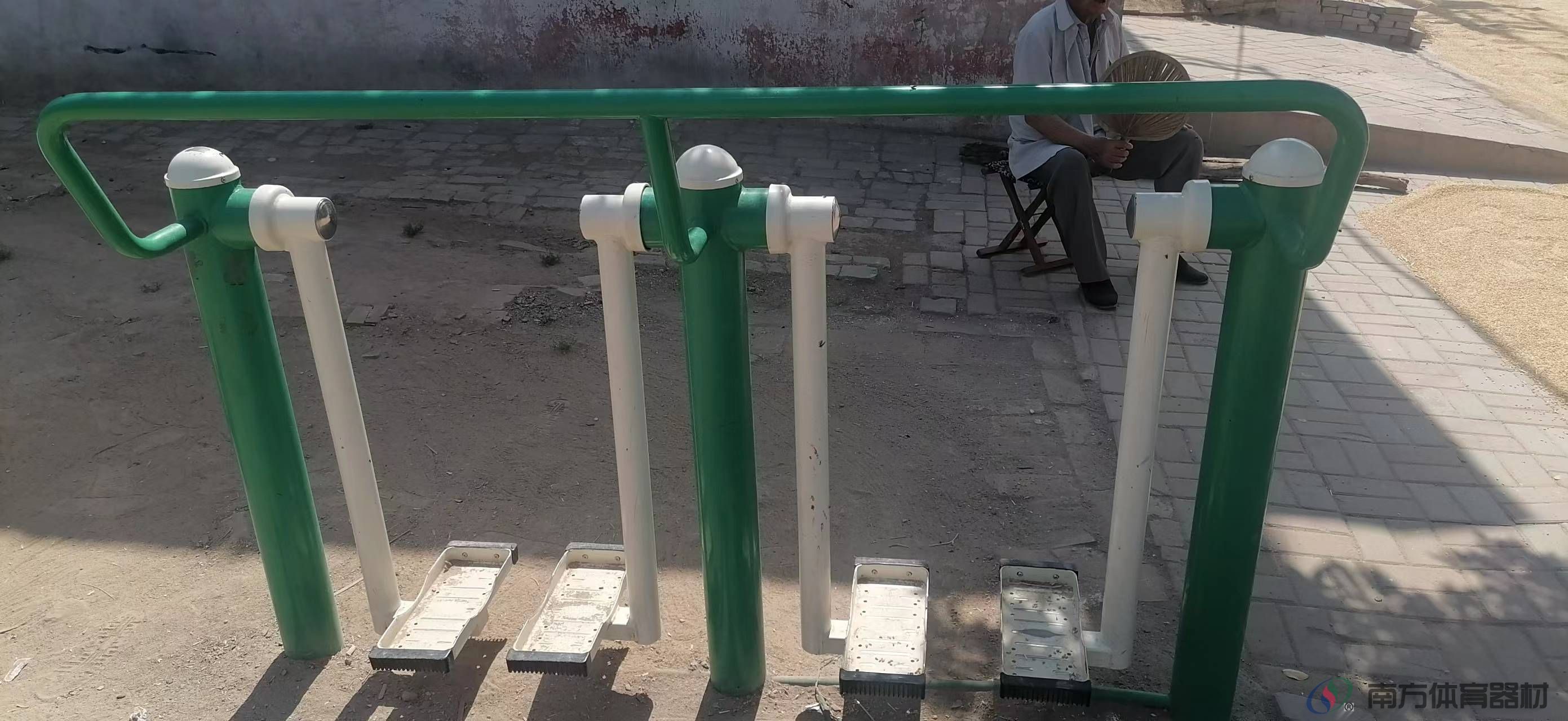 南方体育器材 南方体育器材