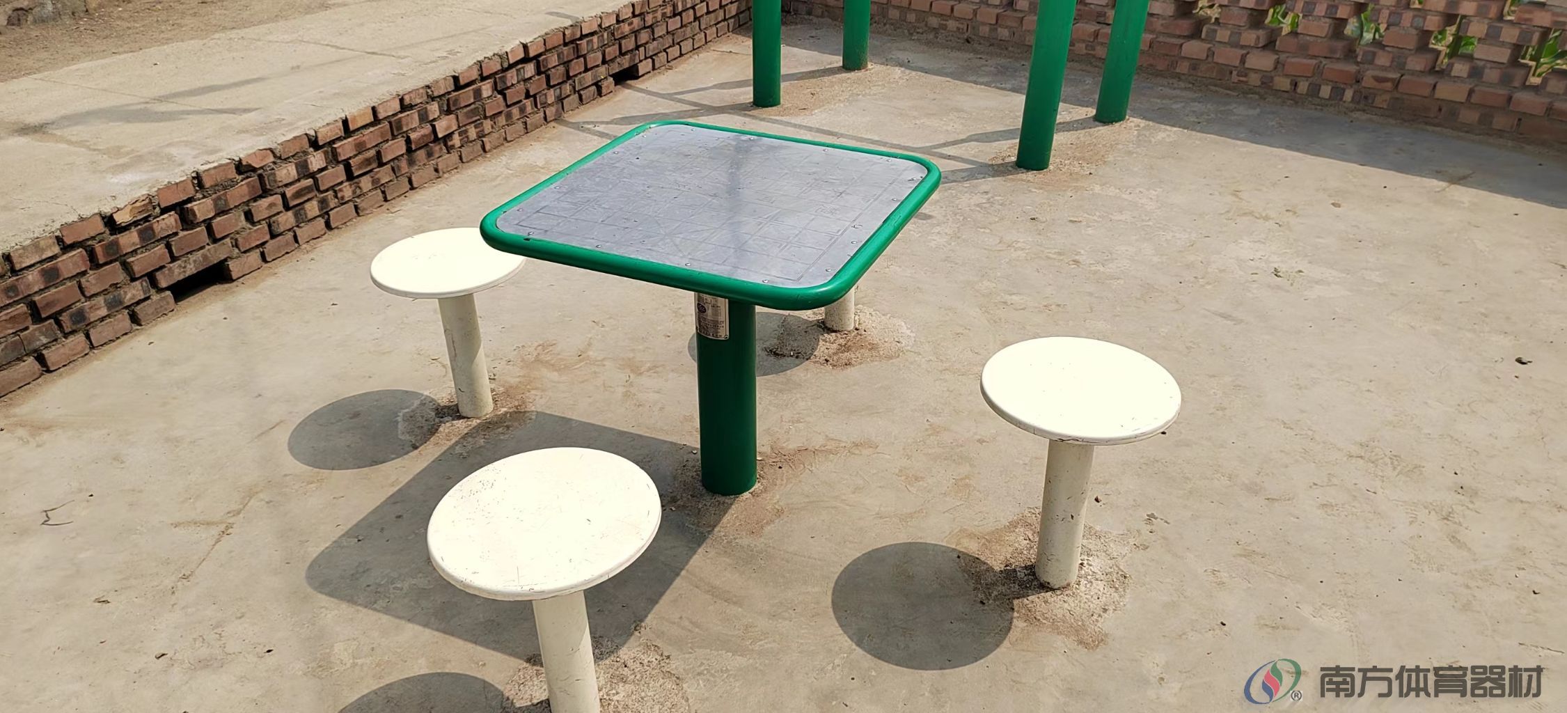 南方体育器材